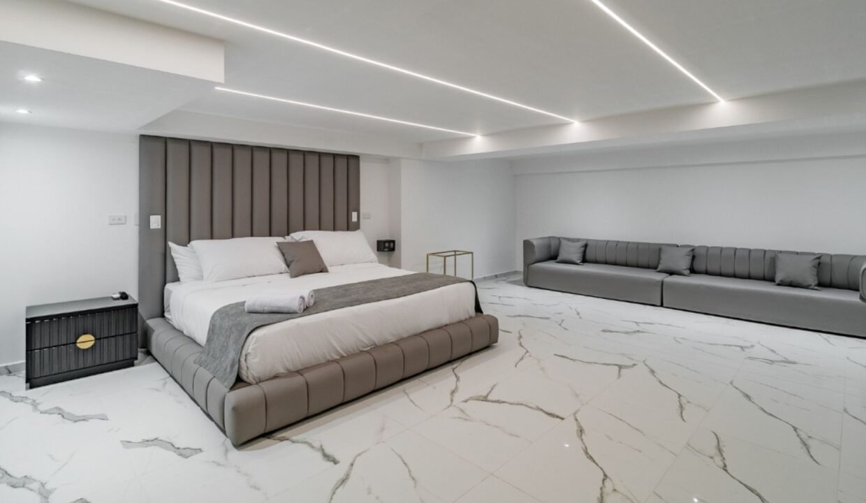 Provenza Parque Lleras Hotel for Sale Medellin