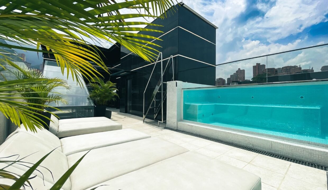 Provenza Parque Lleras Hotel for Sale Medellin